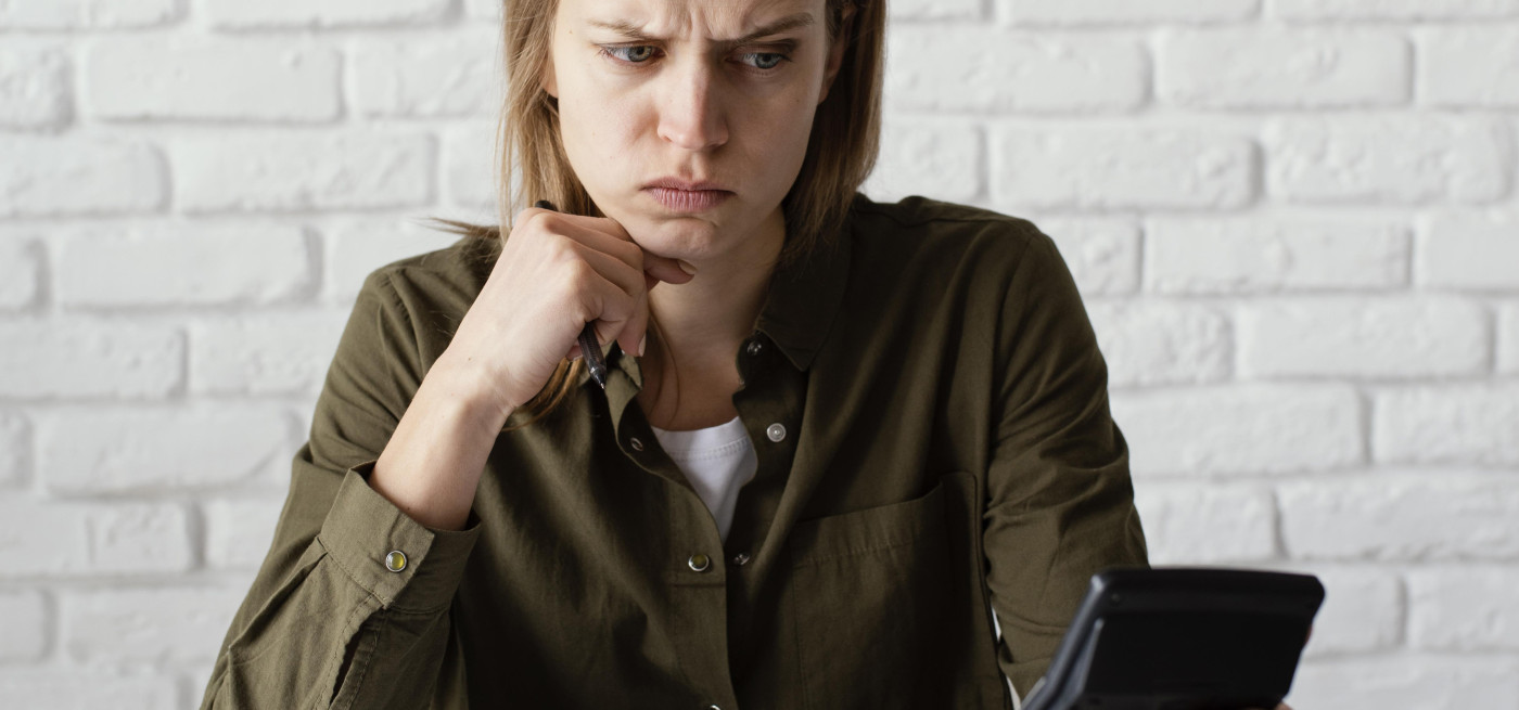 Despesas invisíveis no orçamento familiar: onde as famílias perdem dinheiro sem dar conta